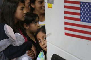 Στειρώνουν μετανάστριες στα κολαστήρια των ΗΠΑ