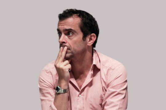 Ο λοιμωξιολόγος υπερήρωας Κωνσταντίνος Μαρκουλάκης