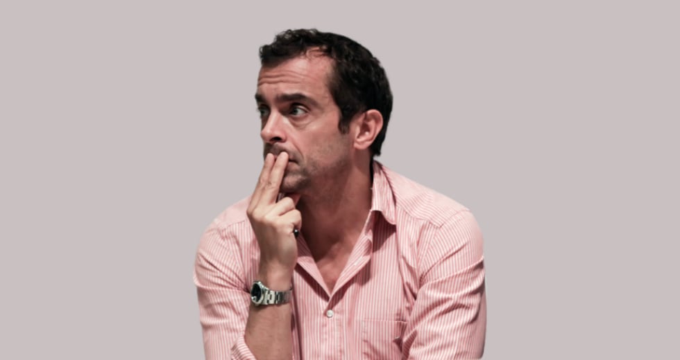 Ο λοιμωξιολόγος υπερήρωας Κωνσταντίνος Μαρκουλάκης