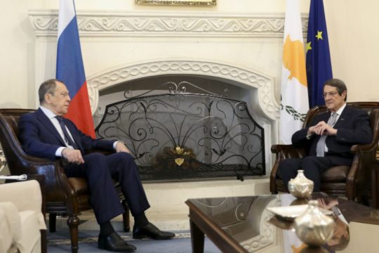 Διάλογο θέλουν οι Ρώσοι για την αποκλιμάκωση της έντασης