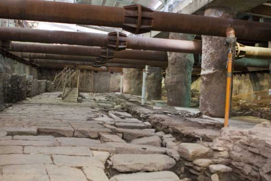 Έλληνες Αρχαιολόγοι: Η καταστροφική πορεία για τις αρχαιότητες στον Σταθμό Βενιζέλου συνεχίζεται