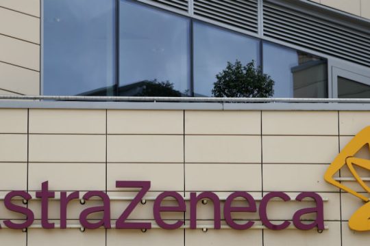 Σε λίγες ημέρες η τελική απόφαση για το εμβόλιο της AstraZeneca
