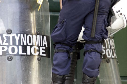 Απρόκλητη επίθεση αστυνομίας κατά Κούρδων και αλληλέγγυων