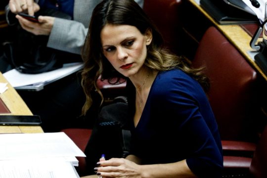 «Οι εργαζόμενοι αποδιοπομπαίοι τράγοι της κρίσης για τη Ν.Δ.»