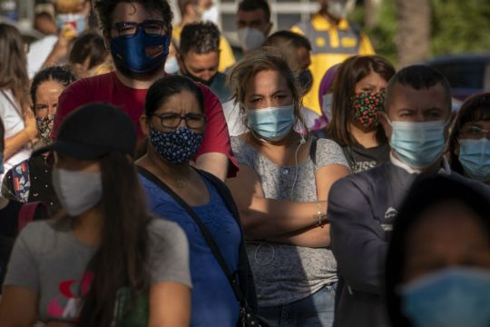 Ημερήσιο ρεκόρ κρουσμάτων ανακοίνωσε ο ΠΟΥ