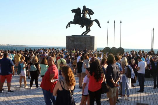 Παρέμβαση εισαγγελέα για τη διαδήλωση κατά της μάσκας στα σχολεία