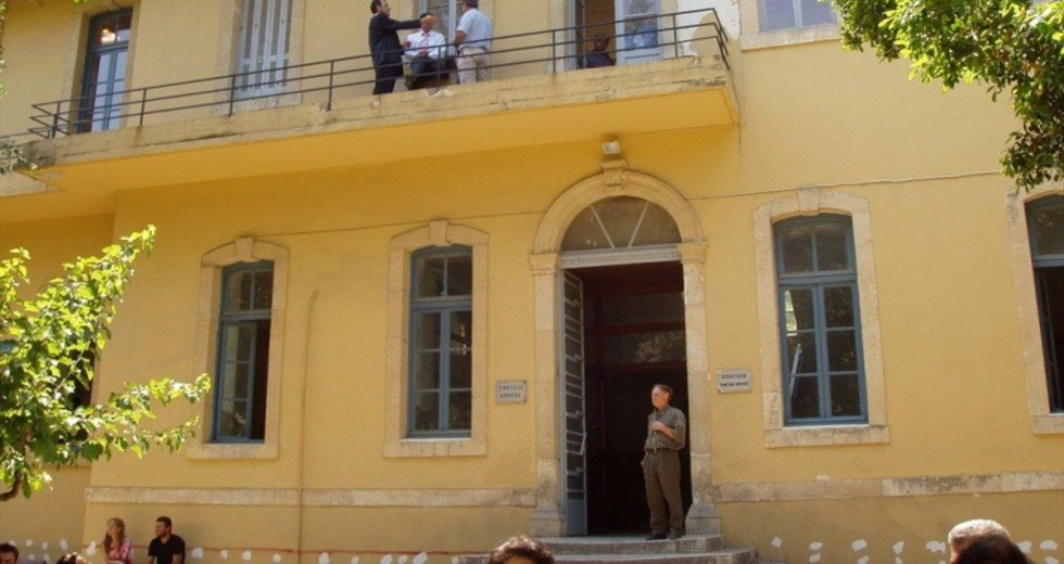 Χανιά: Αναβλήθηκε εκ νέου η δίκη της μητέρας για υποκίνηση σε κατάληψη
