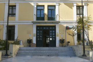 Δικηγόροι στο… σακί για τους μετανάστες