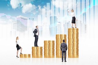 Μισθός 10.000 ευρώ τον μήνα…