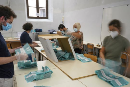 Ανάσα ανακούφισης στην Κεντροαριστερά