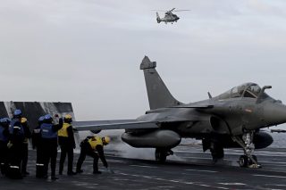 Στο τραπέζι συμφωνία με τη Γαλλία για τα εξοπλιστικά