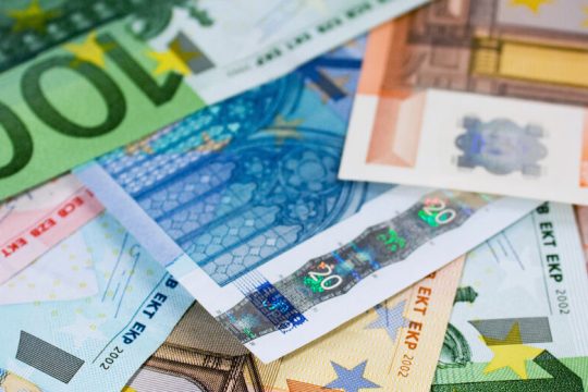 Αμεσες ενισχύσεις 1,5 δισ. μέσω 12 περιφερειών