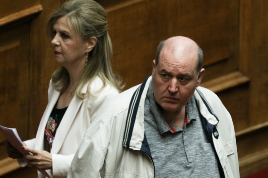 ΣΥΡΙΖΑ: Νέο φιάσκο για Ν.Δ., δεν θα υπάρχουν μάσκες σε πολλά σχολεία