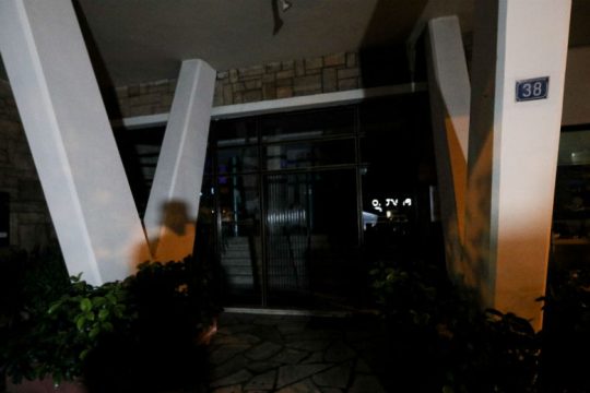 Νεκρή ηλικιωμένη σε φωτιά στην Κηφισίας – Απεγκλωβίστηκαν τέσσερα άτομα