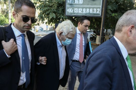 Folli Follie: Στη φυλακή μετά τις απολογίες πατέρας και γιος Κουτσολιούτσος