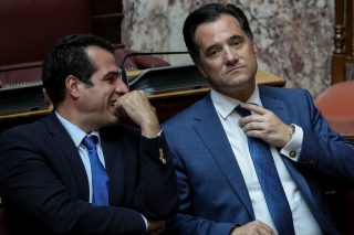 Από τον Άδωνι και τον Πλεύρη… στα Καμένα Βούρλα!