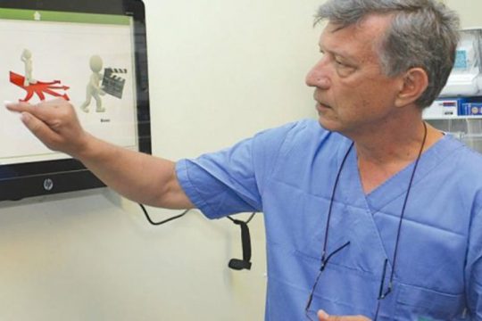 Παραιτήθηκε ο συντονιστής των ΜΕΘ Κρήτης για τις προσλήψεις εντατικολόγων