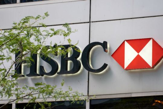 «Βουτιά» για τις μετοχές των Barclays και HSBC λόγω μεγάλου σκανδάλου