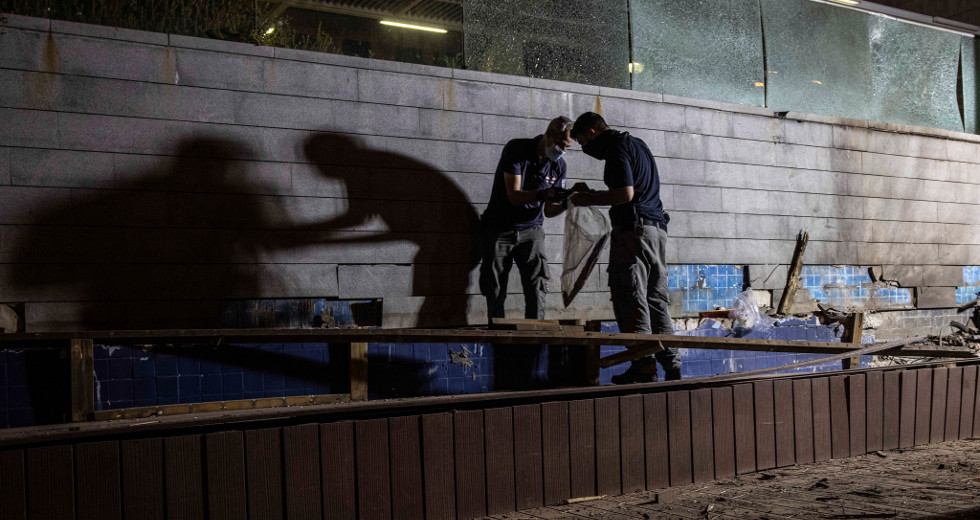 Ρουκέτες στο Ισραήλ, αεροπορικοί βομβαρδισμοί στη Γάζα