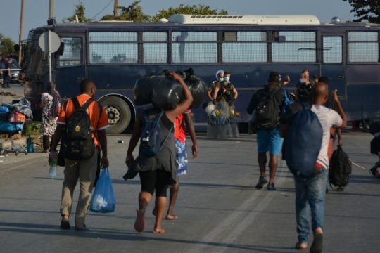 Δεύτερη ημέρα αστυνομικής επιχείρησης στον Καρά Τεπέ