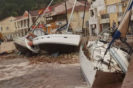 Ιόνιο και Δυτική Πελοπόννησο σαρώνει ο «Ιανός»