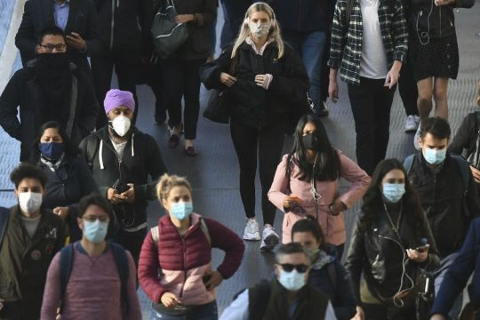 Covid-19: Καμπανάκι για επτά χώρες της Ε.Ε.