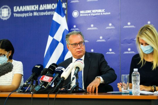 Κουμουτσάκος: Μεγάλη η ανθρωπιστική κρίση στη Μόρια