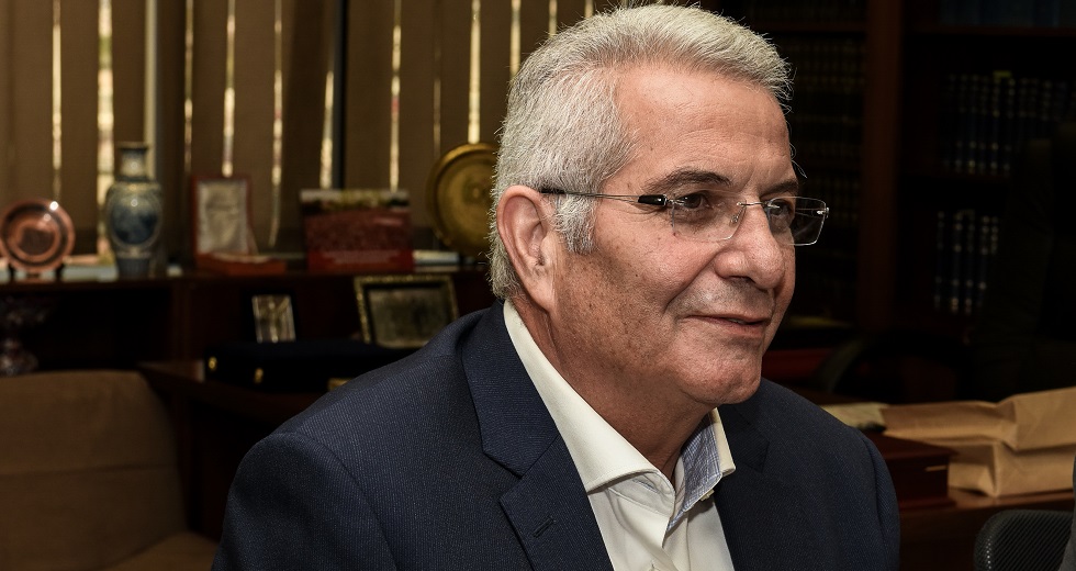 «Να αναστρέψουμε το κλίμα, να δείξουμε αποφασιστικότητα για την επίλυση»