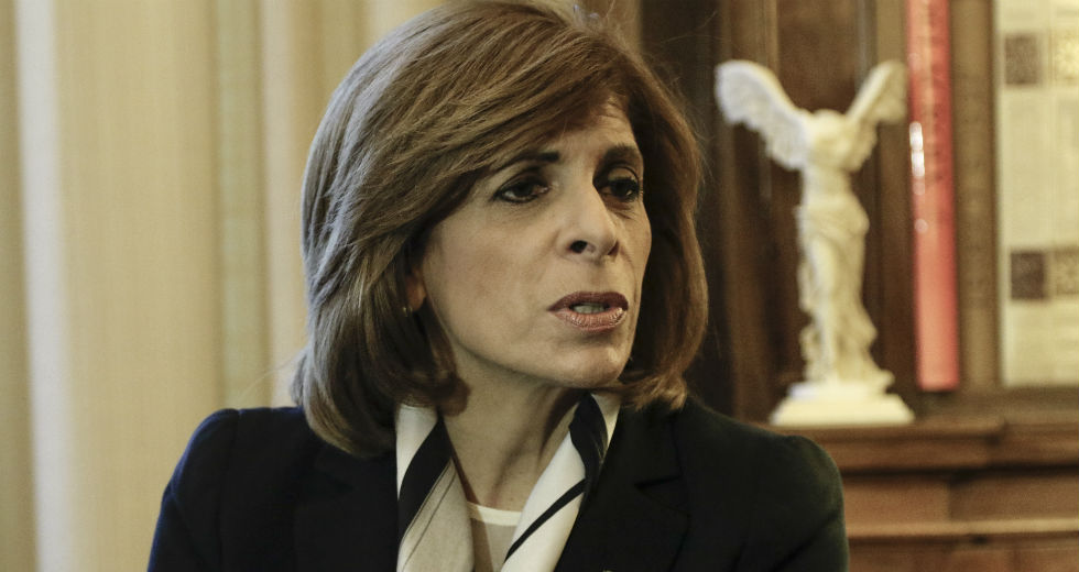 Σε κατ’ οίκον απομόνωση η Επίτροπος Υγείας της Ε.Ε. μετά την επαφή με κρούσμα Covid-19
