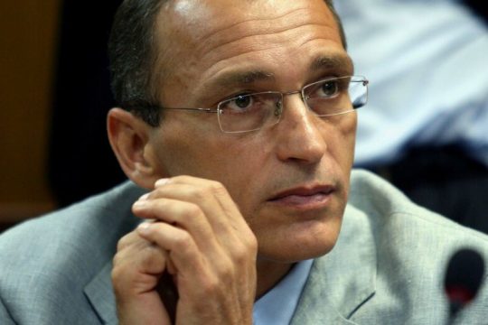Αποχώρηση από την «Ελλάκτωρ» δρομολογεί η οικογένεια Μπόμπολα