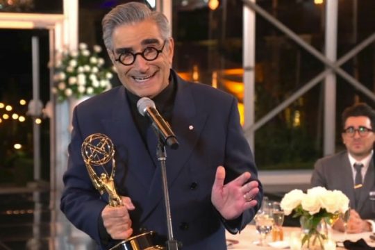Οι σειρές «Schitt’s Creek» και «Succession» σάρωσαν τα βραβεία Emmy 2020