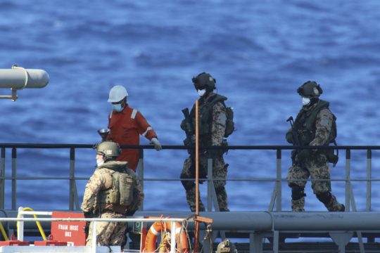 «Καμπάνες» για το εμπάργκο όπλων στη Λιβύη κληρώνει η Ε.Ε.