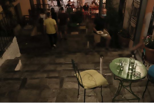 Η εστίαση στενάζει