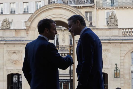 Τι επιδιώκει η κυβέρνηση από την Κορσική