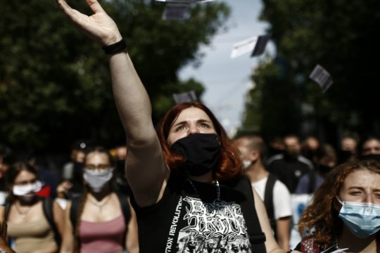 Το πανεκπαιδευτικό συλλαλητήριο την έστειλε… αδιάβαστη