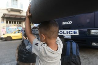 Επιχείρηση-σκούπα για τους αναγνωρισμένους πρόσφυγες στην πλατεία Βικτωρίας