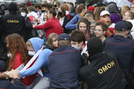 Νέο κόμμα στη Λευκορωσία την ώρα που η καταστολή καλά κρατεί