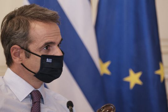 Η κυβέρνηση ετοιμάζεται να εμπλακεί σε νέο «κυνήγι» εξοπλισμών