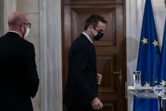 Μπαράζ επαφών για Ανατολική Μεσόγειο – προσφυγικό