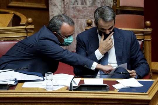Στα τάρταρα η ελληνική οικονομία με ύφεση 15,2% στο δεύτερο τρίμηνο του 2020