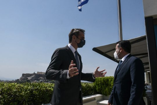Ο Μητσοτάκης «εξαφάνισε» διαδικτυακά τη συνάντησή του με τον Ζάεφ