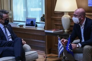 «Ωρα για πράξεις»