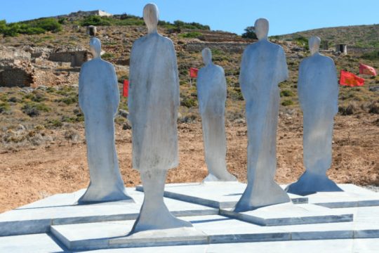 Τα αποκαλυπτήρια του μνημείου των αγωνιστών της Μακρονήσου