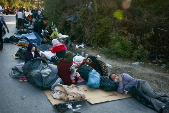 Πού θα βρουν στέγη οι χιλιάδες πρόσφυγες της Μόριας;