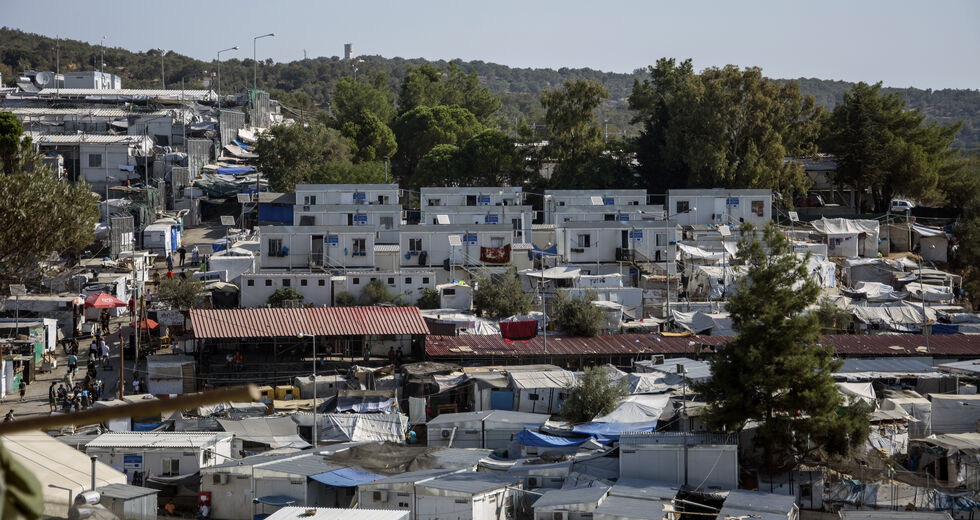 Ο Μηταράκης ψάχνει οικόπεδα για επέκταση ΒΙΑΛ και Μόριας