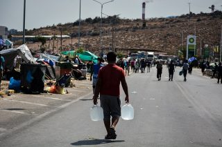 Προπαγάνδα και βία