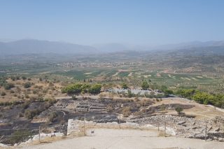 Αυτές είναι οι «μαυρισμένες» Μυκήνες της κ. Μενδώνη (φωτορεπορτάζ)