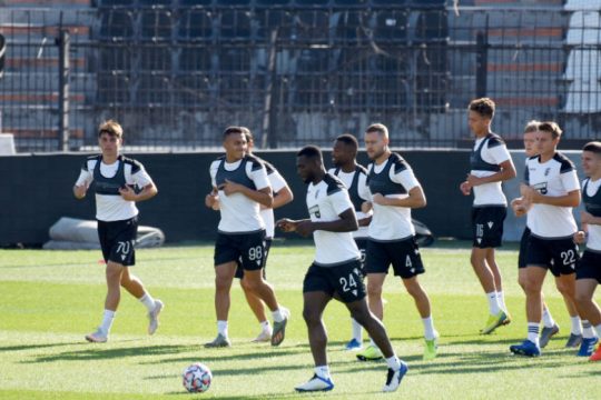 Βλάβη στο αεροπλάνο του ΠΑΟΚ για Ρωσία
