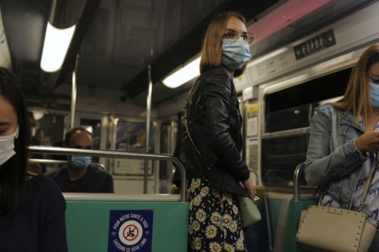 Αρνητικά ρεκόρ και αύξηση της ανησυχίας για τον κορονοϊό στην Ευρώπη