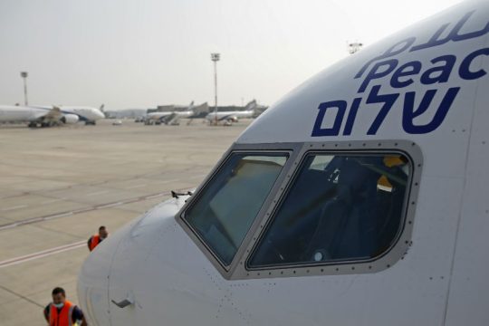 Το Ριάντ επιτρέπει επισήμως τις απευθείας πτήσεις μεταξύ Ισραήλ-ΗΑΕ